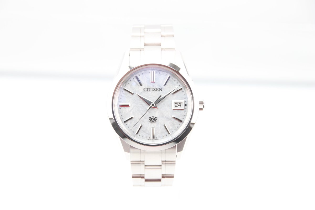 Used The CITIZEN AQ4100-57B High-Accuracy Eco-Drive Titanium Silver Dial w/B&P - RYBrandshop