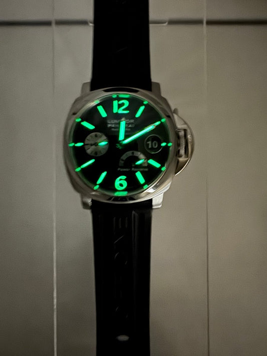 The Bold Icon: Panerai Luminor PAM00125 Power Reserve in Grade AB Condition - RYBrandshop