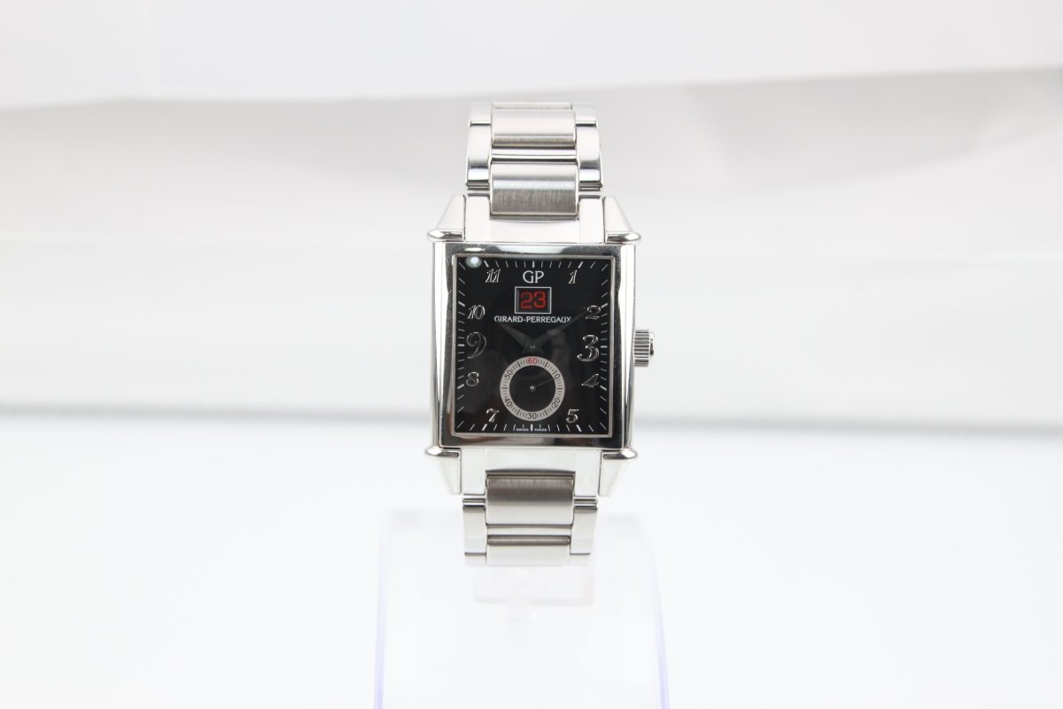 Used Girard - Perregaux Vintage 1945 King Big Date Limited 250 Black Dial - RYBrandshop