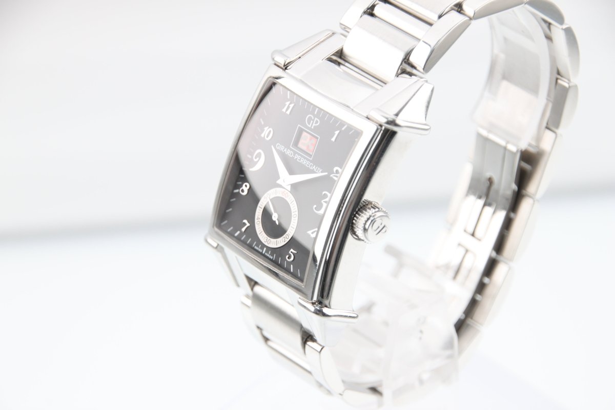 Used Girard - Perregaux Vintage 1945 King Big Date Limited 250 Black Dial - RYBrandshop