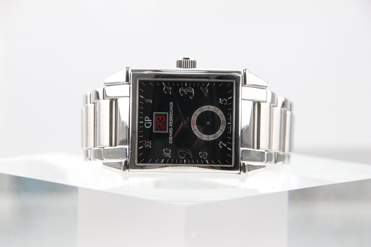 Used Girard - Perregaux Vintage 1945 King Big Date Limited 250 Black Dial - RYBrandshop