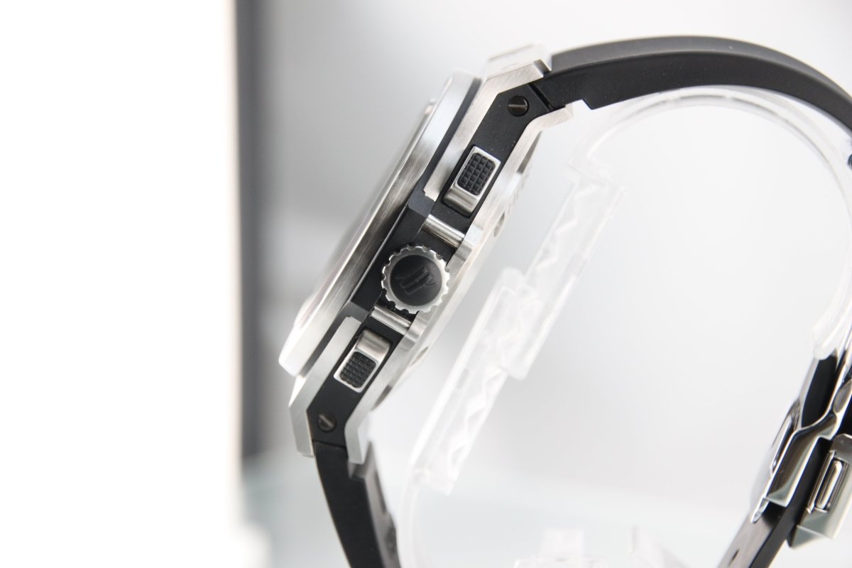 Used Hublot Big Bang Steel 44mm Black Dial Automatic Chronograph 301.SX.1170.RX - RYBrandshop