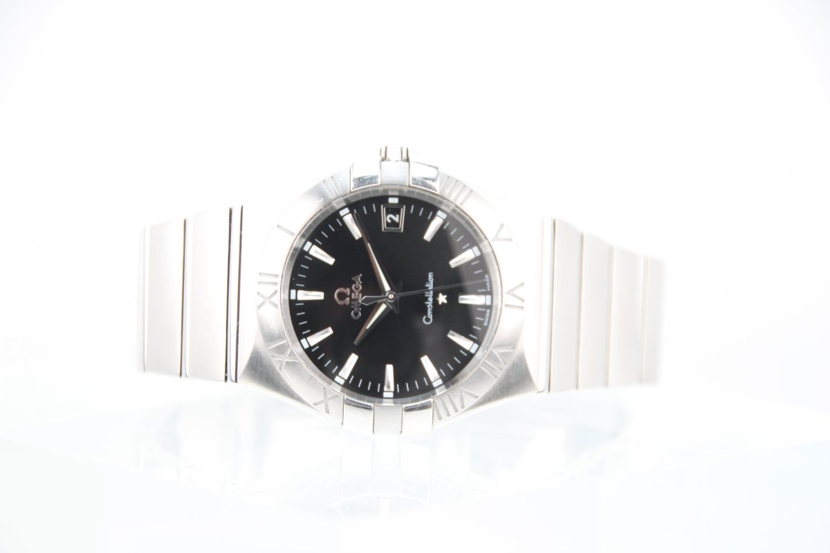 Used OMEGA Constellation 35mm Quartz Black Dial Steel 123.10.35.60.01.001 - RYBrandshop