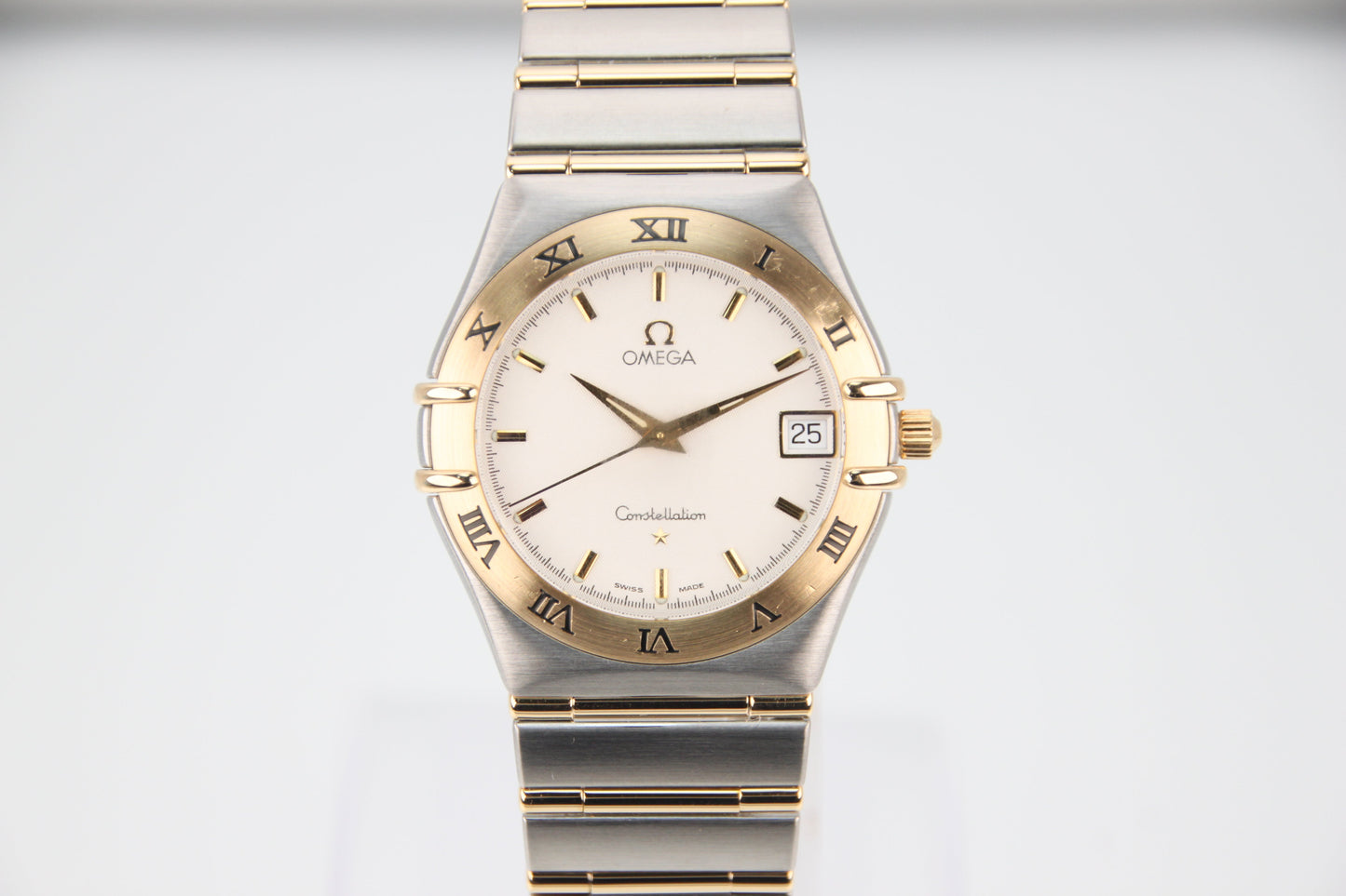 OMEGA Constellation 1212.30 White Dial YG/SS Quartz 35mm Image Position 1