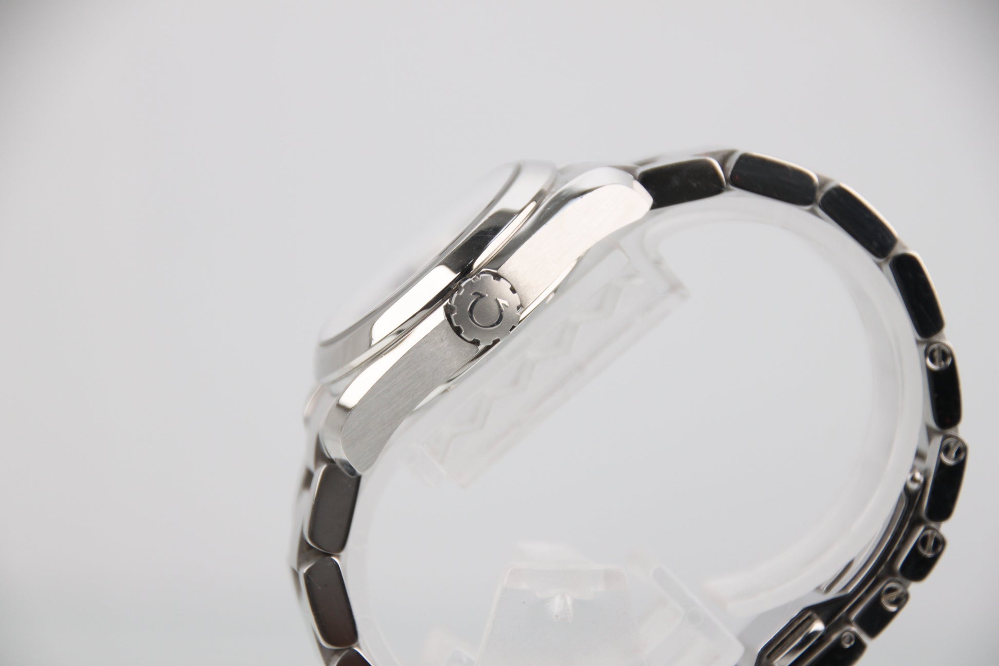 OMEGA Seamaster Aqua Terra 150M MOP Diamond 231.10.30.61.55.001 - Image 3