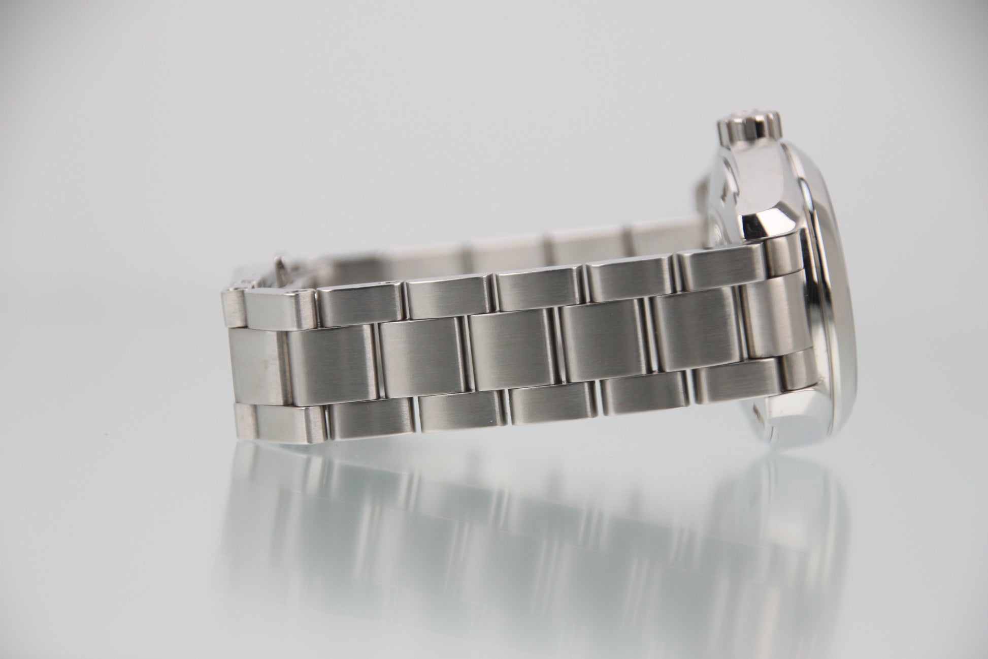 OMEGA Seamaster Aqua Terra 150M MOP Diamond 231.10.30.61.55.001 - Image 5