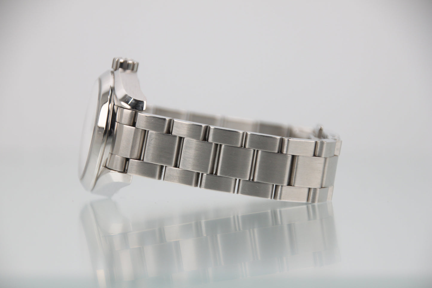 OMEGA Seamaster Aqua Terra 150M MOP Diamond 231.10.30.61.55.001 - Image 7