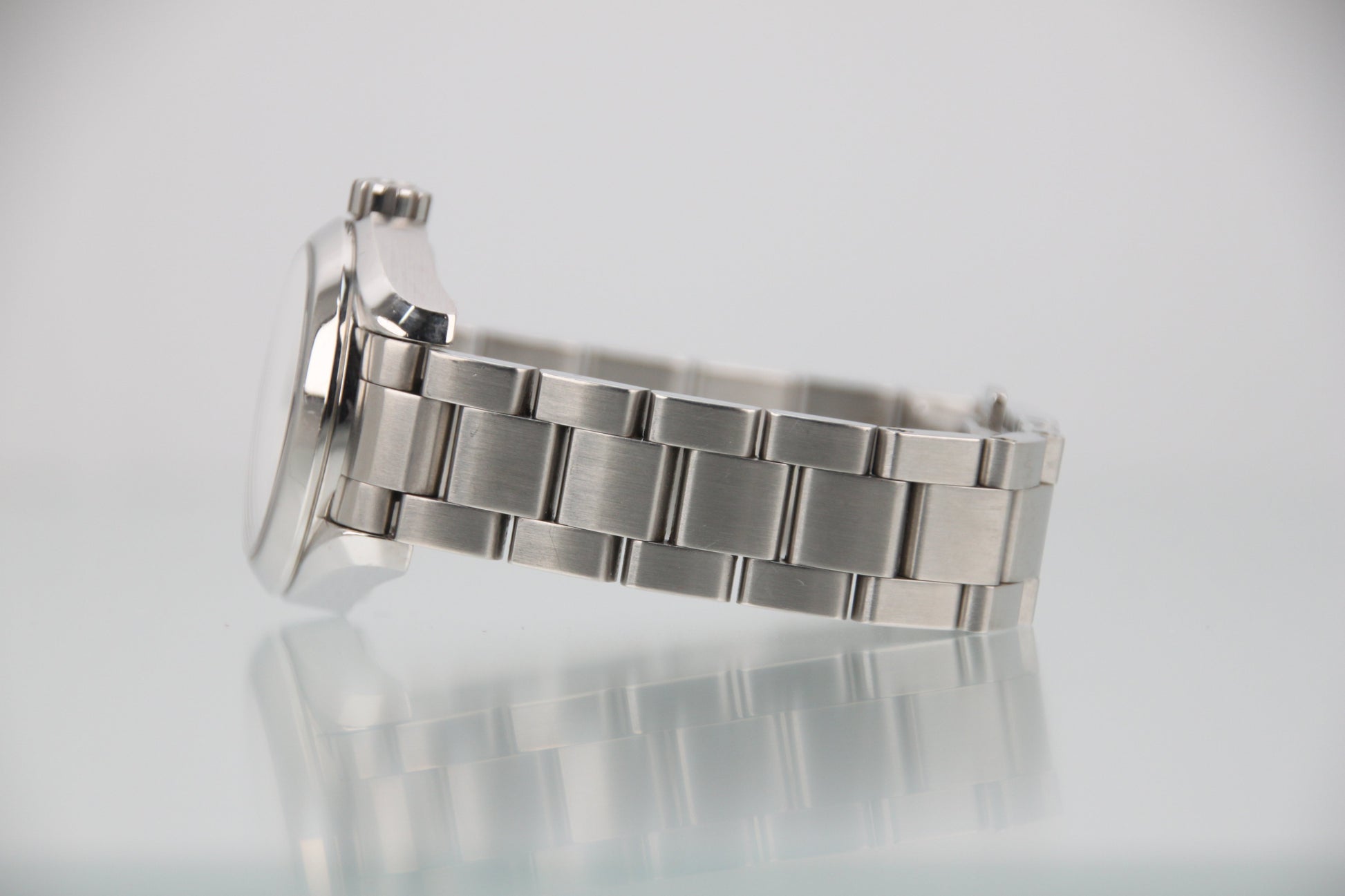 OMEGA Seamaster Aqua Terra 150M MOP Diamond 231.10.30.61.55.001 - Image 7