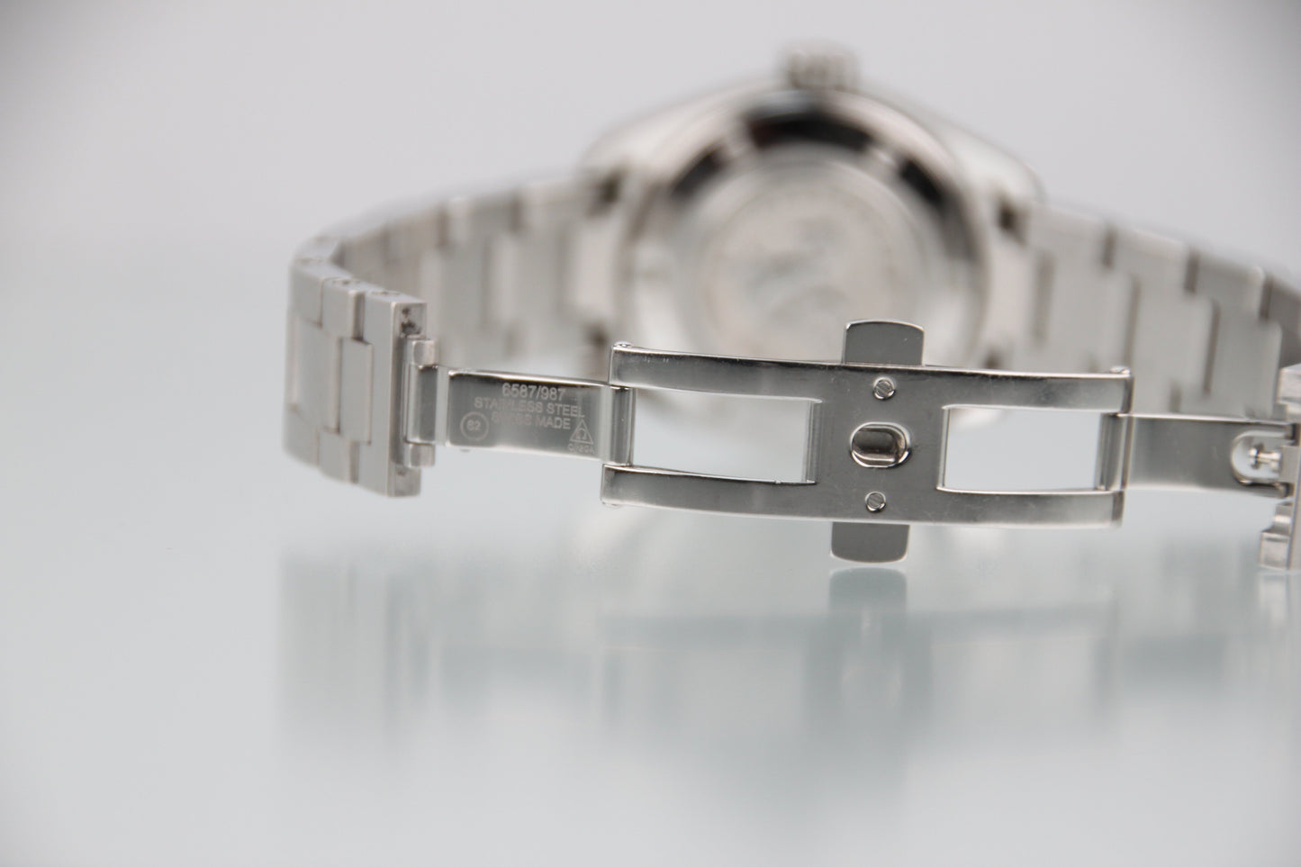 OMEGA Seamaster Aqua Terra 150M MOP Diamond 231.10.30.61.55.001 - Image 8