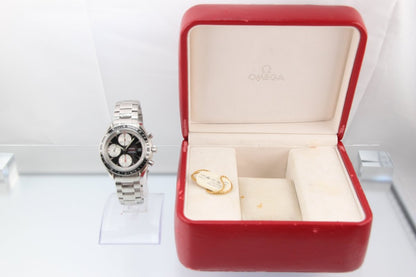 OMEGA Speedmaster Date Chronograph 40mm Black Dial 3210.51 - RYBrandshop
