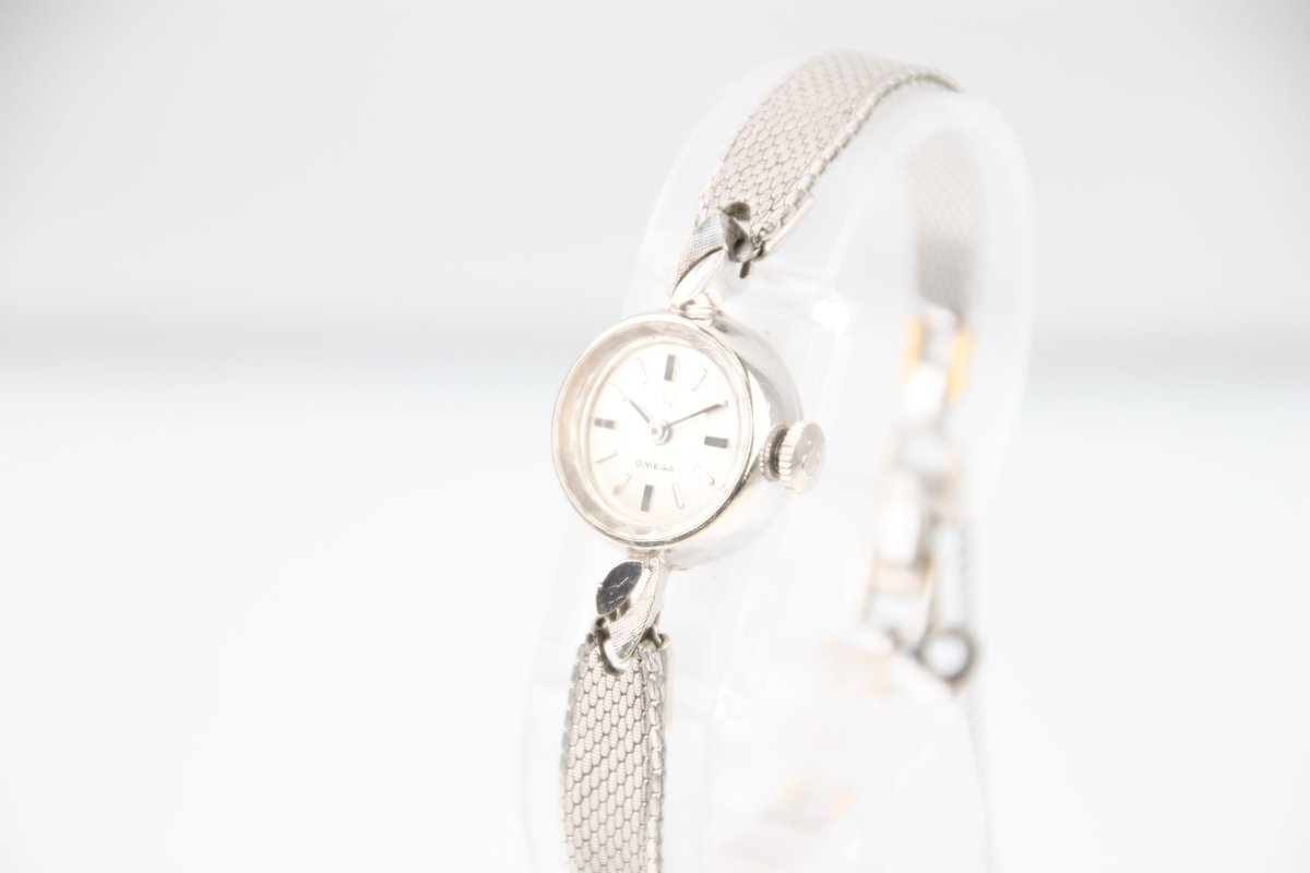 Used Omega Geneve Vintage 14K Solid White Gold Silver Dial Manual Ladies Watch - RYBrandshop