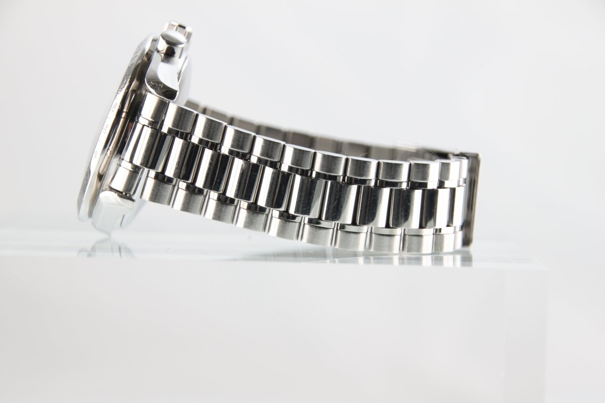 Used Omega Speedmaster Date 3511.20 Albino Silver White Dial Automatic Chronograph - RYBrandshop