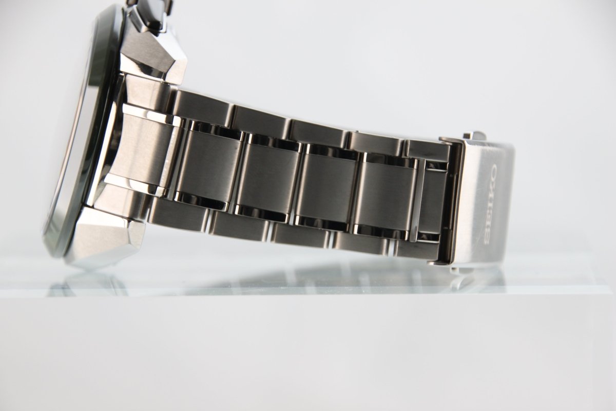 Used Seiko Astron SBXC071 5X53 GPS Solar Green Dial Limited Edition 2000pcs - RYBrandshop
