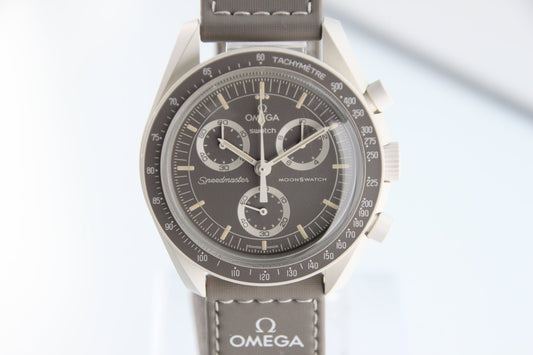 Used Swatch x Omega MoonSwatch Mission on Earth Desert SO33T103 Pre - Owned - RYBrandshop