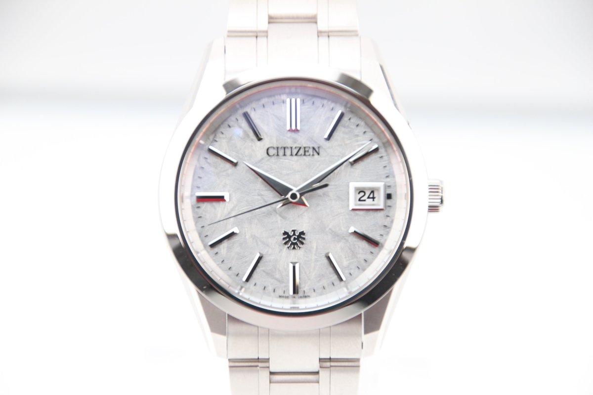 Used The CITIZEN AQ4100-57B High-Accuracy Eco-Drive Titanium Silver Dial w/B&P - RYBrandshop