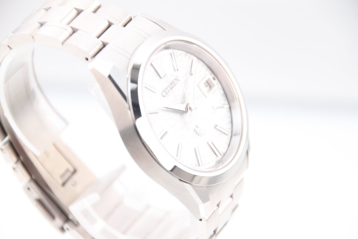 Used The CITIZEN AQ4100-57B High-Accuracy Eco-Drive Titanium Silver Dial w/B&P - RYBrandshop