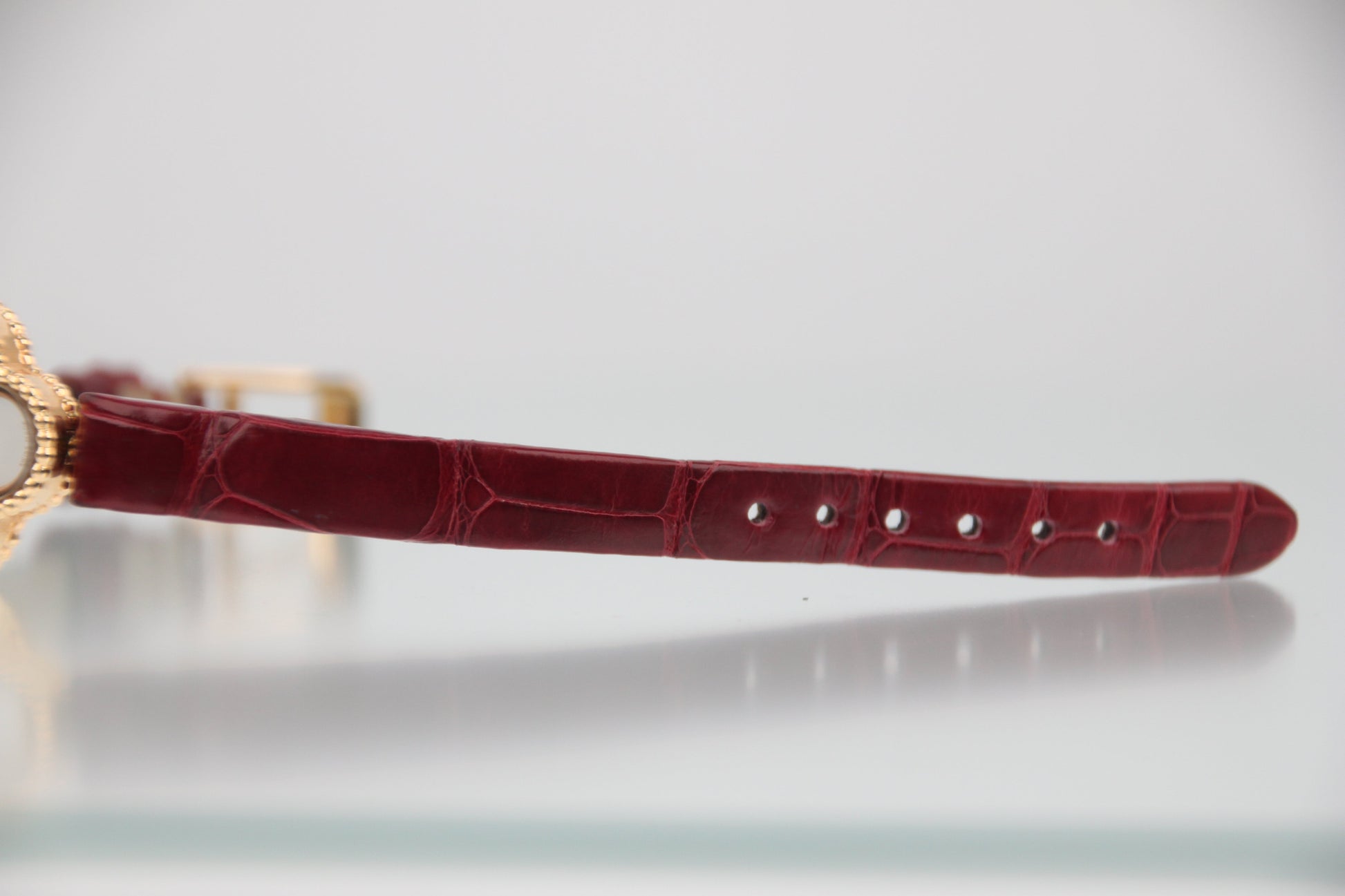 Van Cleef & Arpels Sweet Alhambra Watch 18K PG Shell Dial VCARO8SF00 - Image 7